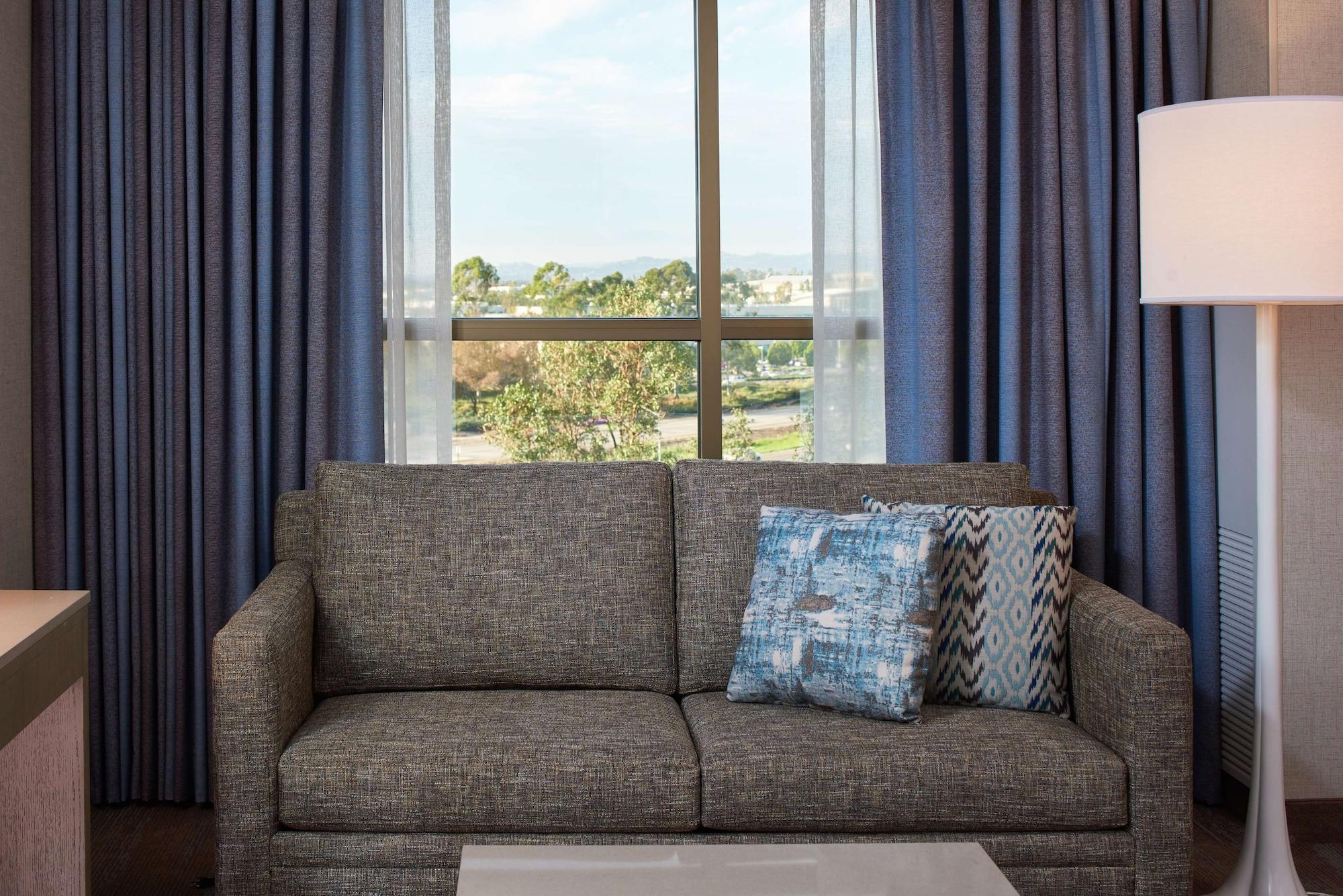 Doubletree By Hilton Irvine Spectrum Buitenkant foto