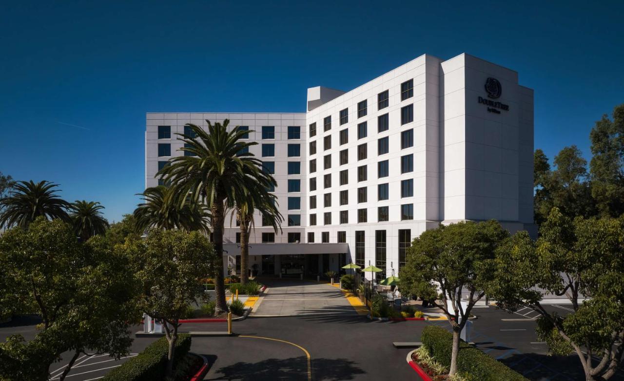 Doubletree By Hilton Irvine Spectrum Buitenkant foto