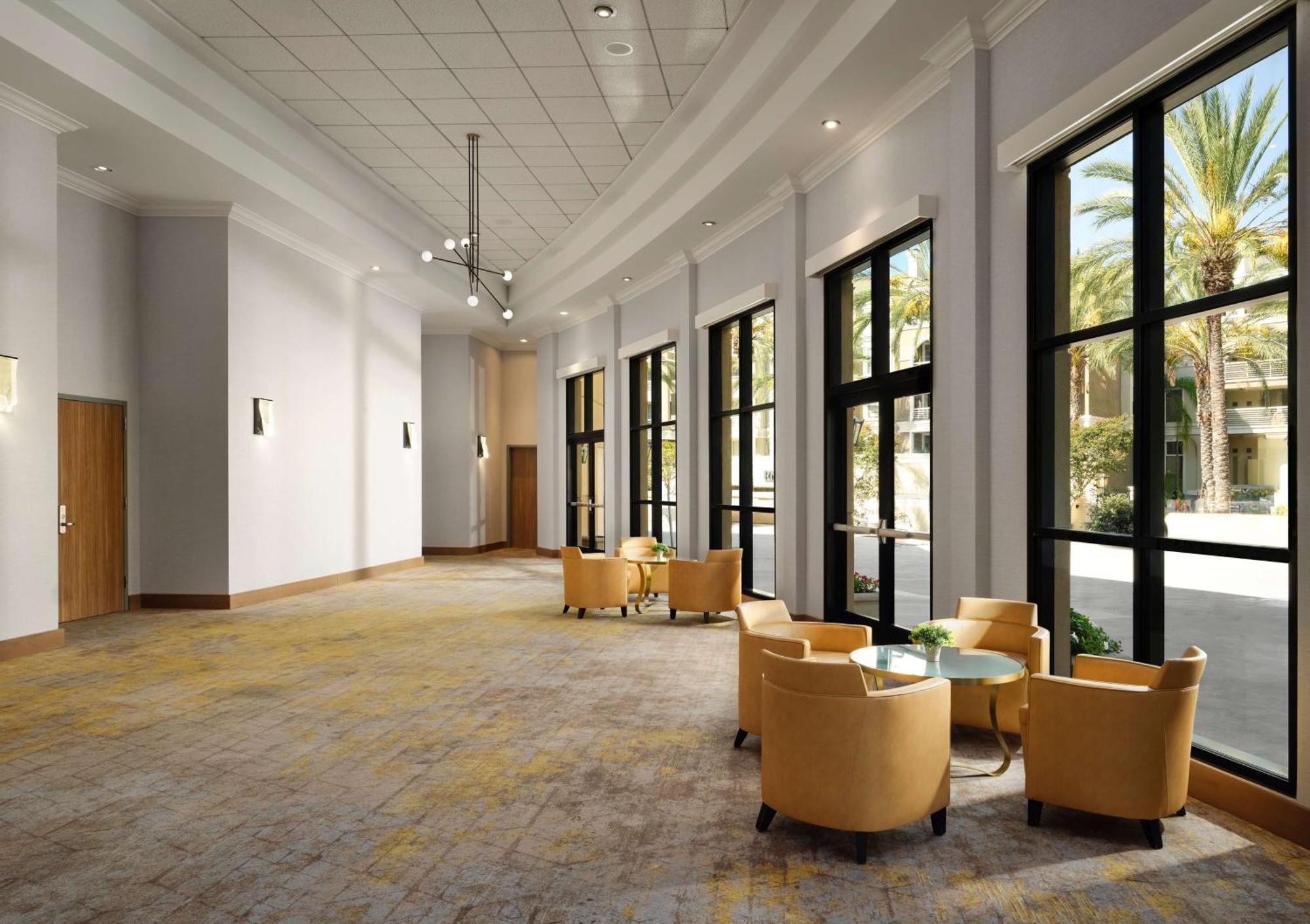 Doubletree By Hilton Irvine Spectrum Buitenkant foto