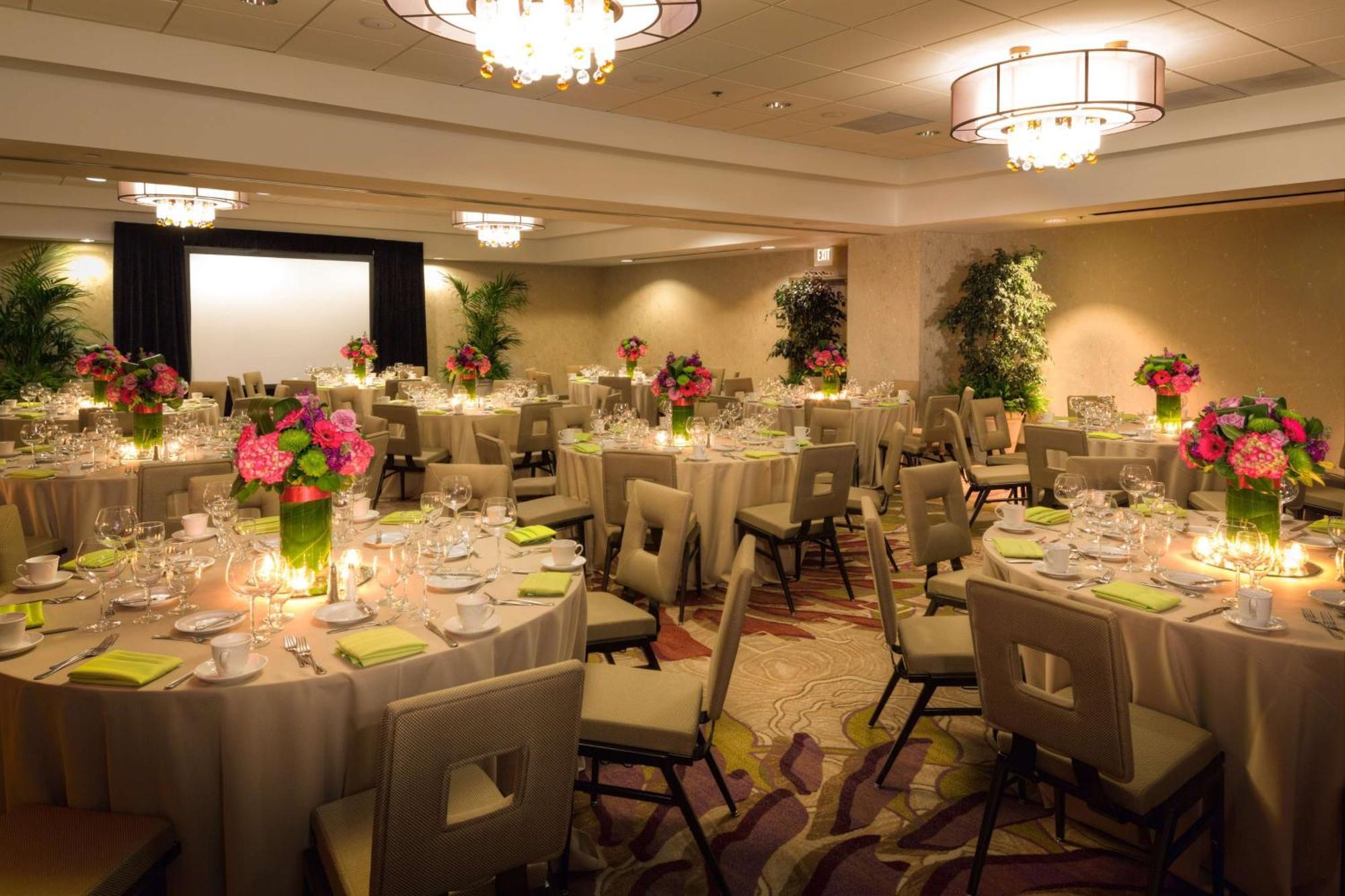 Doubletree By Hilton Irvine Spectrum Buitenkant foto